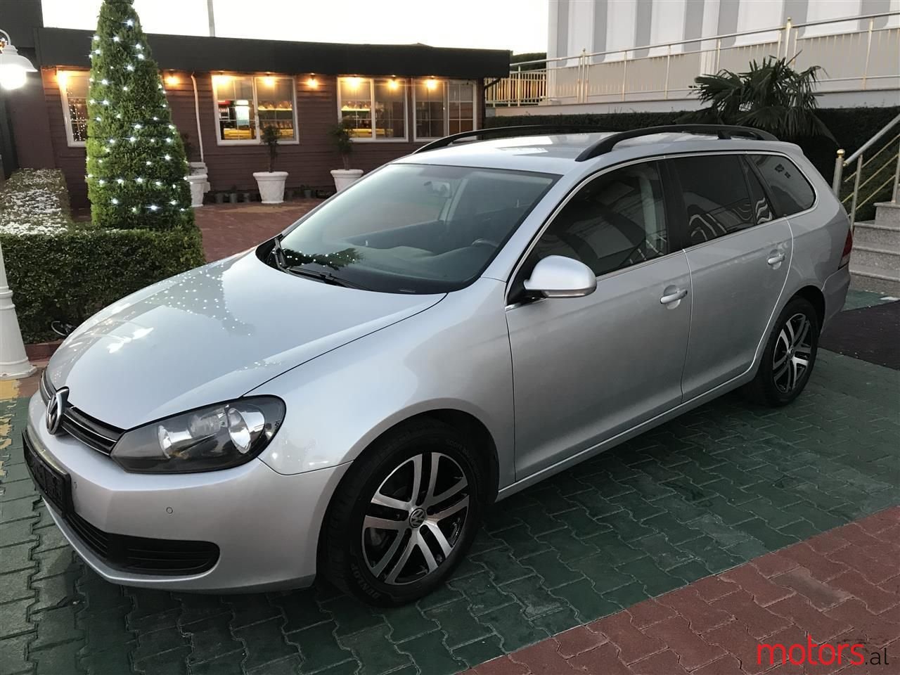 2012' Volkswagen Golf photo #3