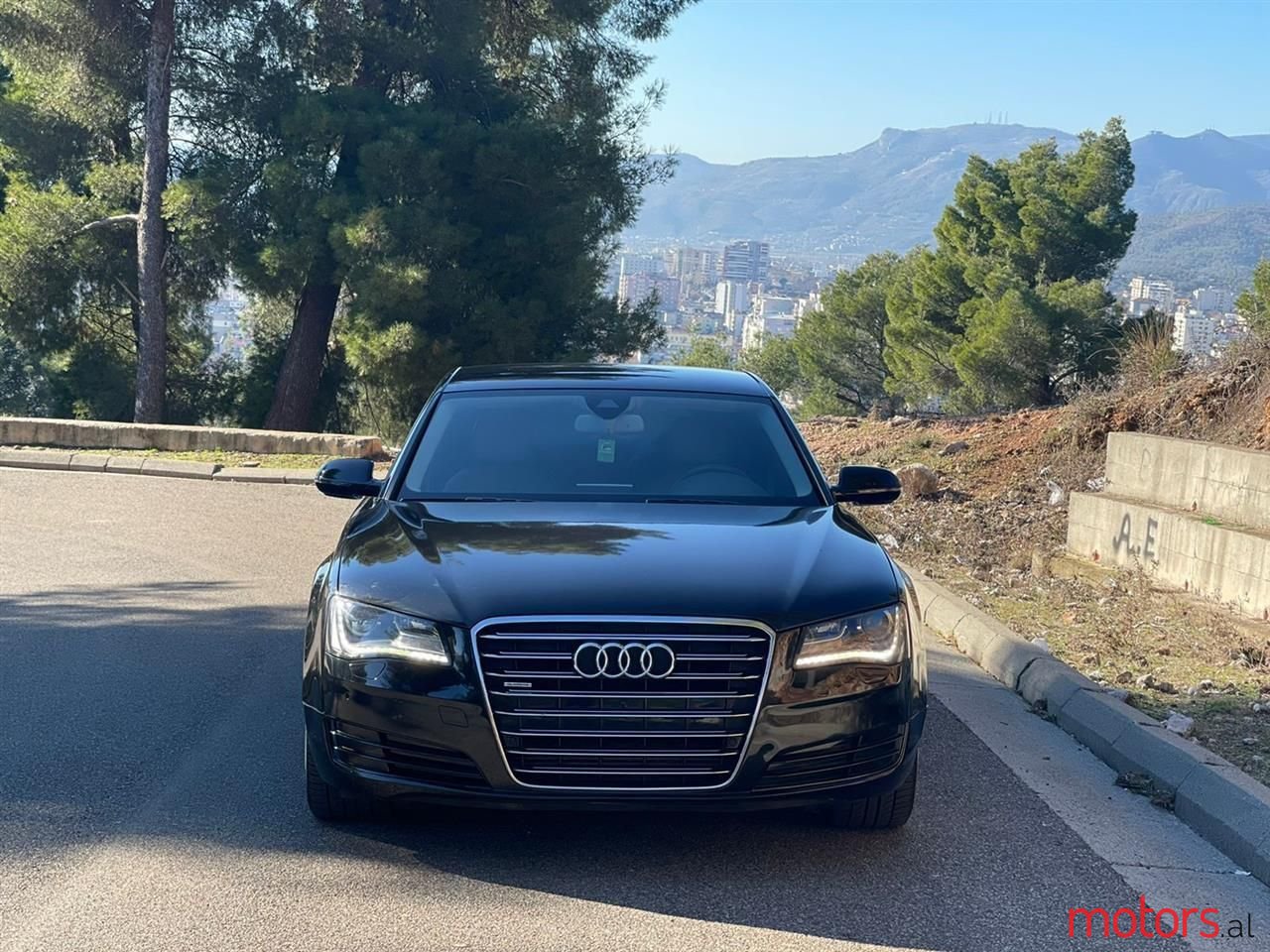 2011' Audi A8 photo #5