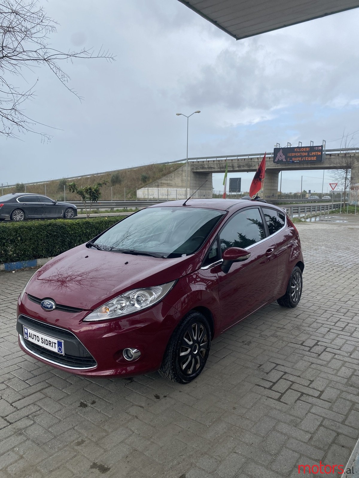 2010' Ford Fiesta photo #1