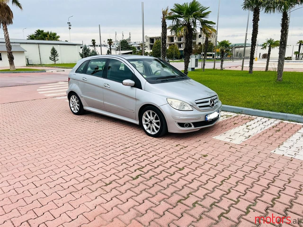 2006' Mercedes-Benz B 200 photo #2