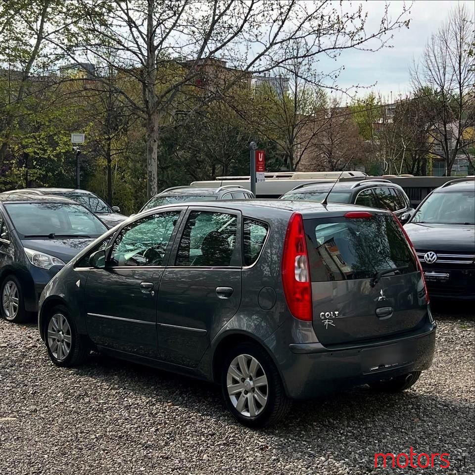 2006' Mitsubishi Colt photo #5
