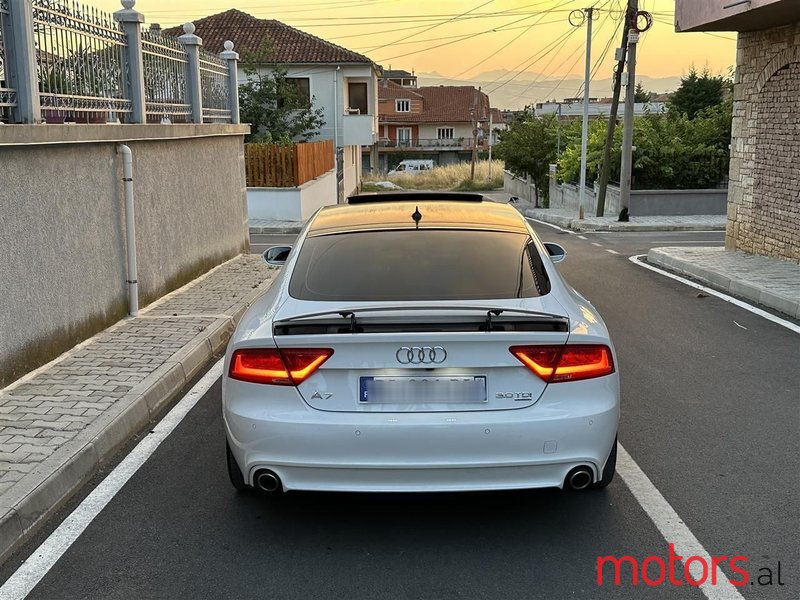 2012' Audi A7 photo #4