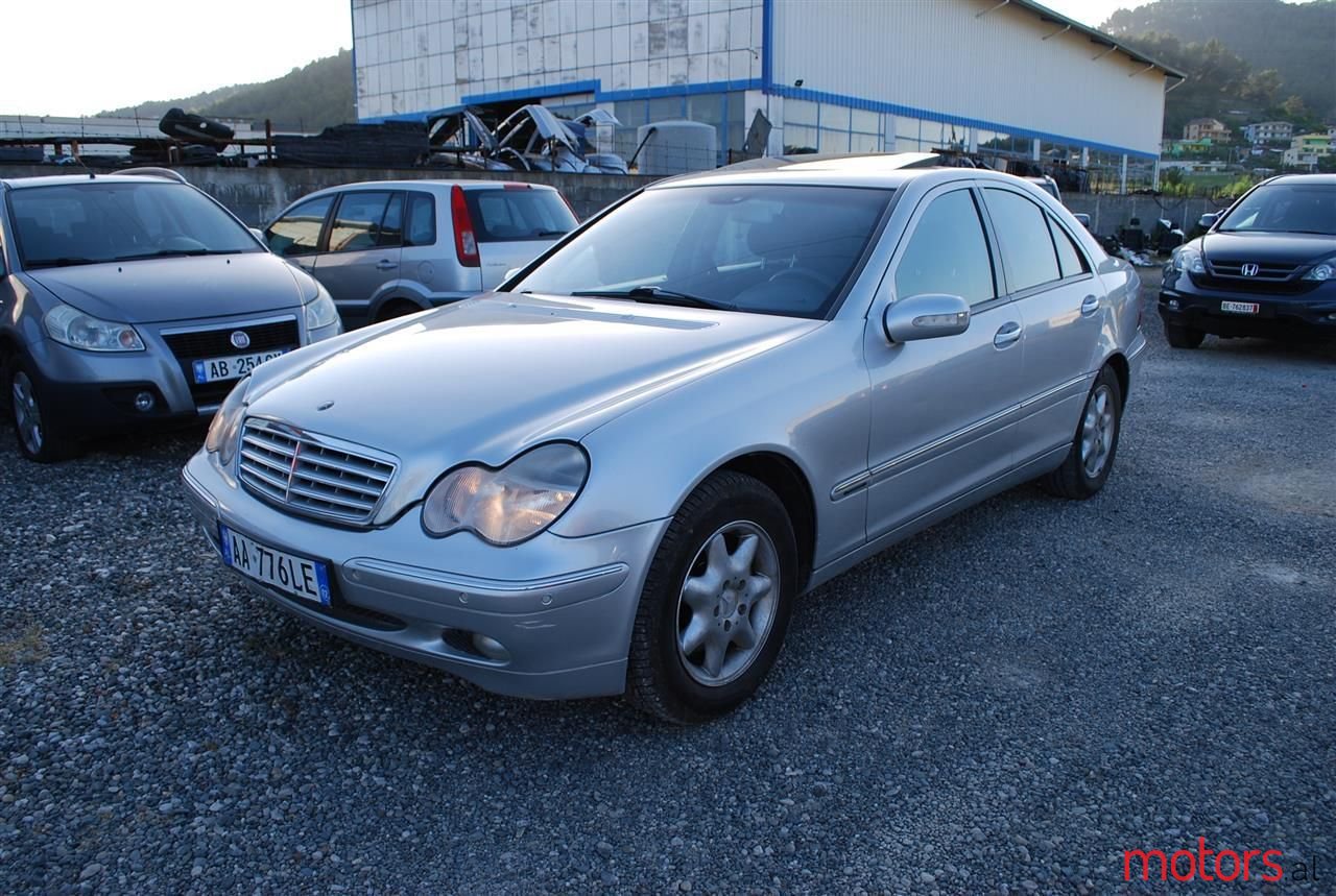 2001' Mercedes-Benz C 220 photo #1