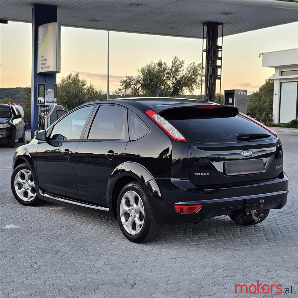 2009' Ford Focus photo #3