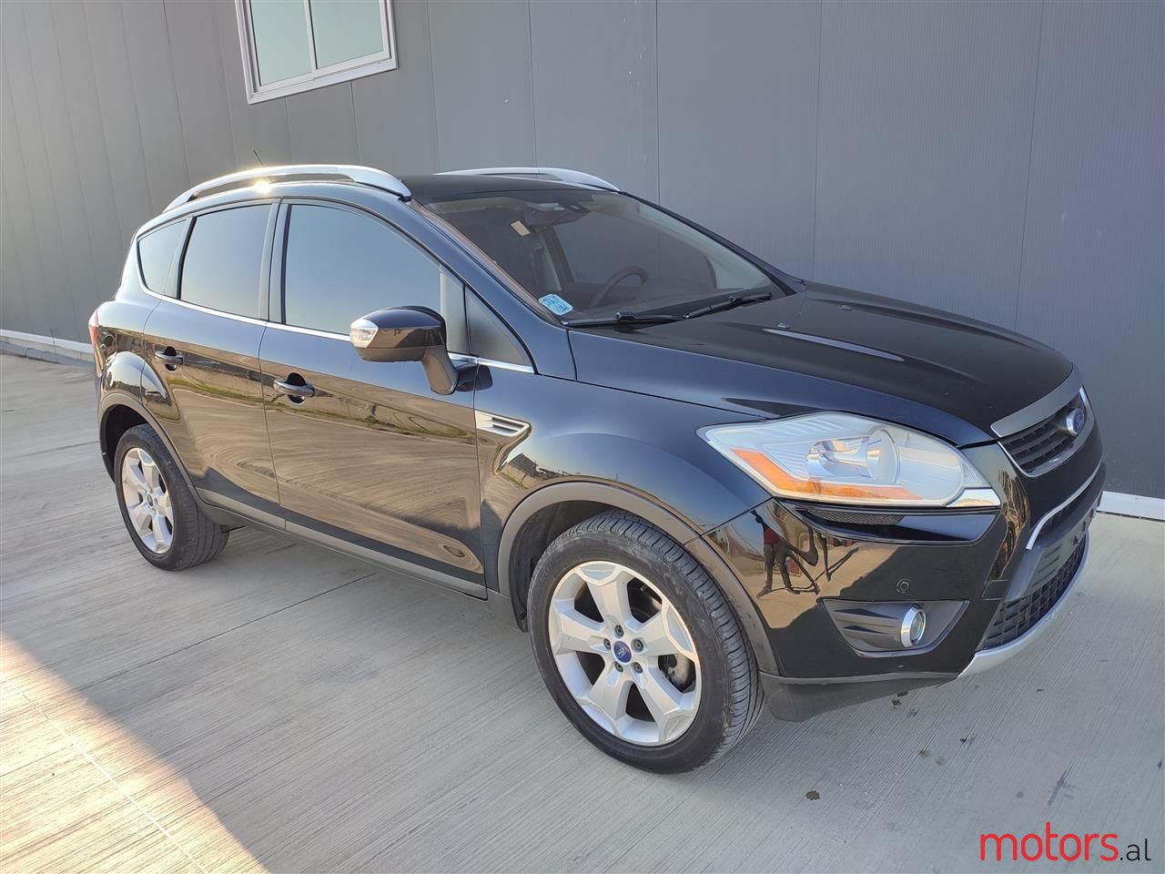 2011' Ford Kuga photo #1