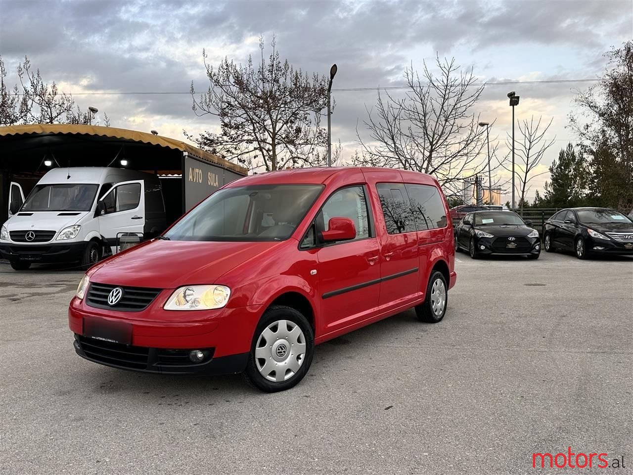 2009' Volkswagen Caddy photo #1