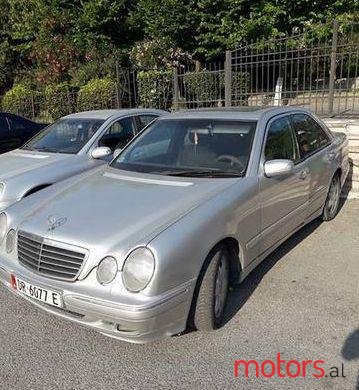 1999' Mercedes-Benz E-Class photo #2