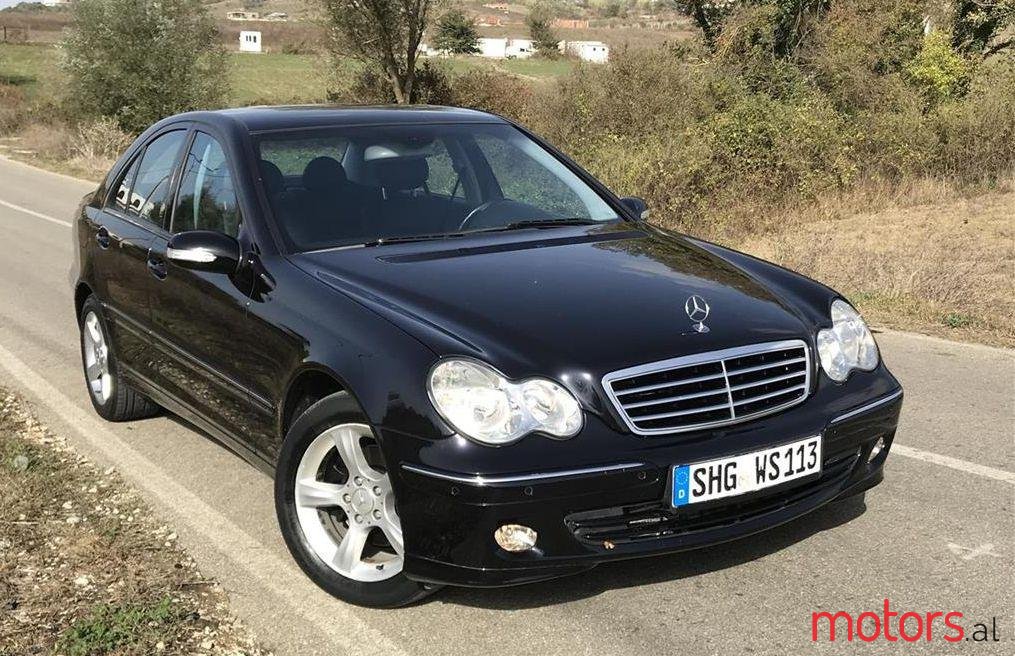 2004' Mercedes-Benz C 220 photo #1