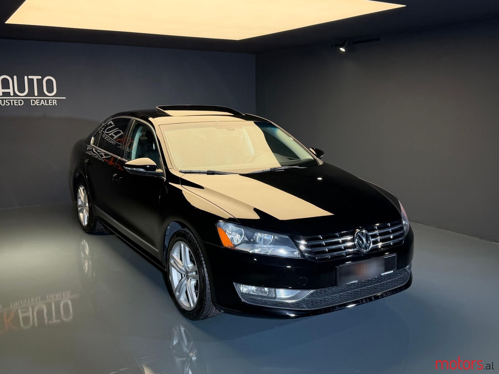 2014' Volkswagen Passat photo #3