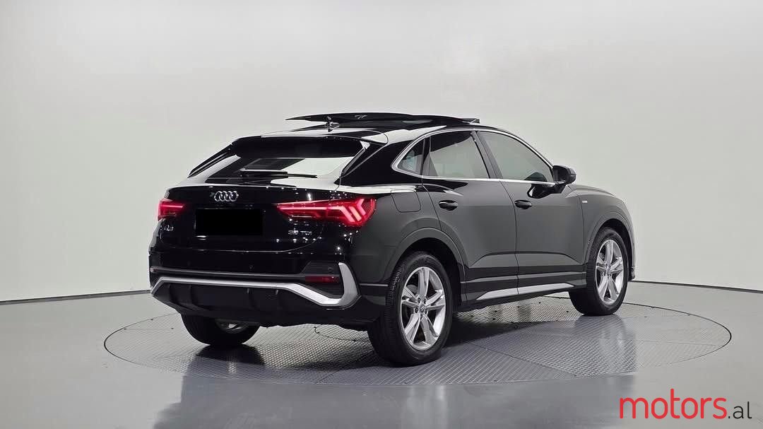 2020' Audi Q3 photo #4