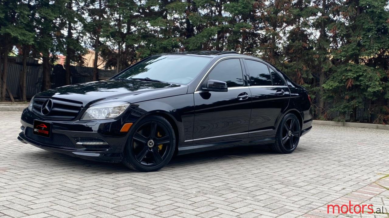 2010' Mercedes-Benz C-Class photo #1