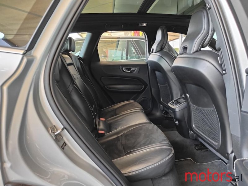 2019' Volvo Xc 60 photo #4