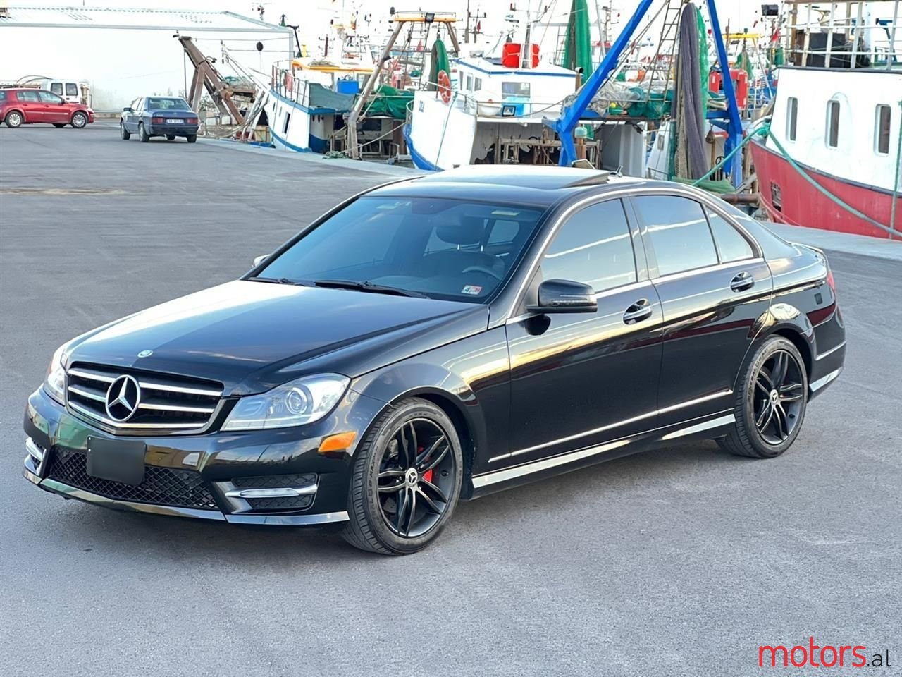 2012' Mercedes-Benz C 300 photo #1