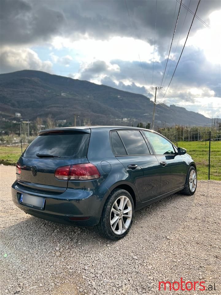 2010' Volkswagen Golf photo #6