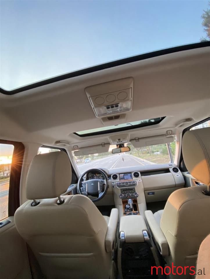 2011' Land Rover Discovery photo #3