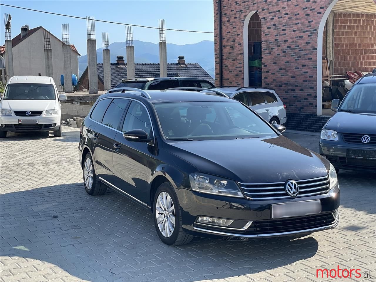 2011' Volkswagen Passat photo #4