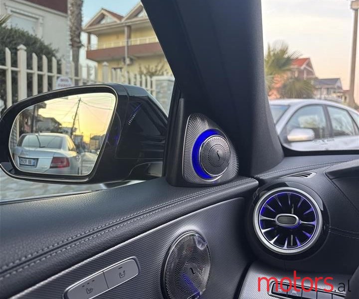 2019' Mercedes-Benz E 220 photo #4
