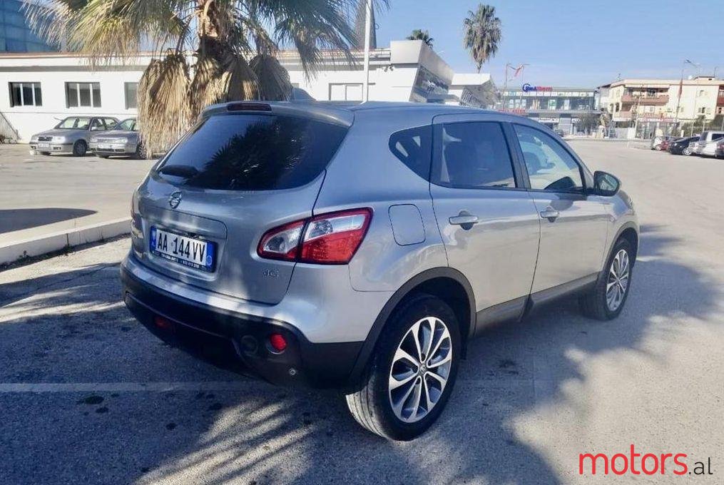 2010' Nissan Qashqai photo #1