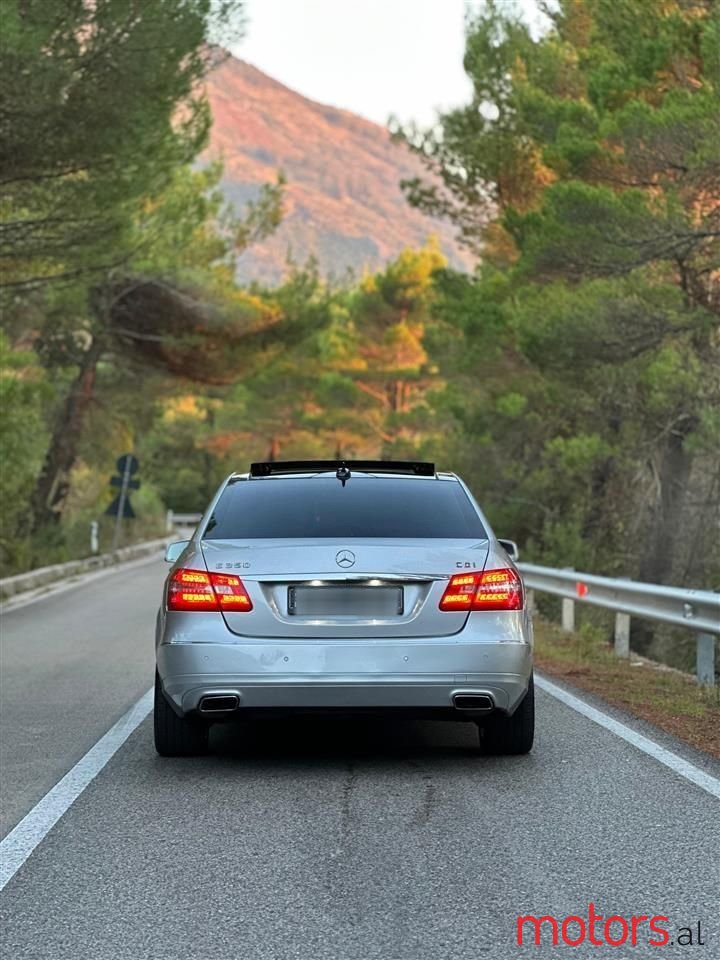 2012' Mercedes-Benz E 350 photo #4