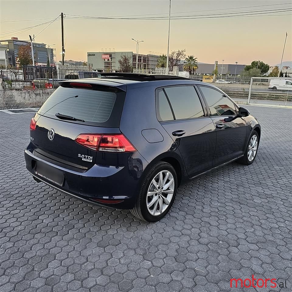 2015' Volkswagen Golf photo #6