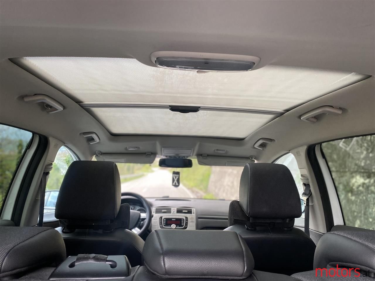 2010' Ford Kuga photo #3