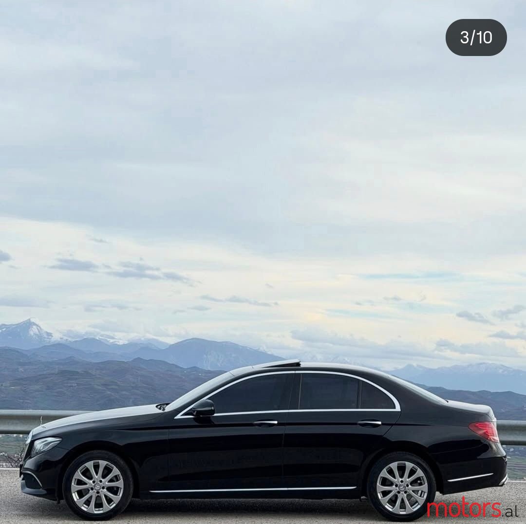 2017' Mercedes-Benz E 220 photo #5