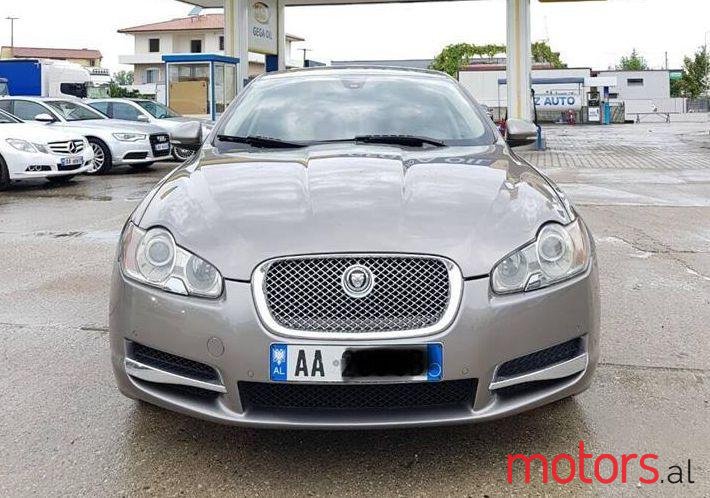 2010' Jaguar XF photo #3