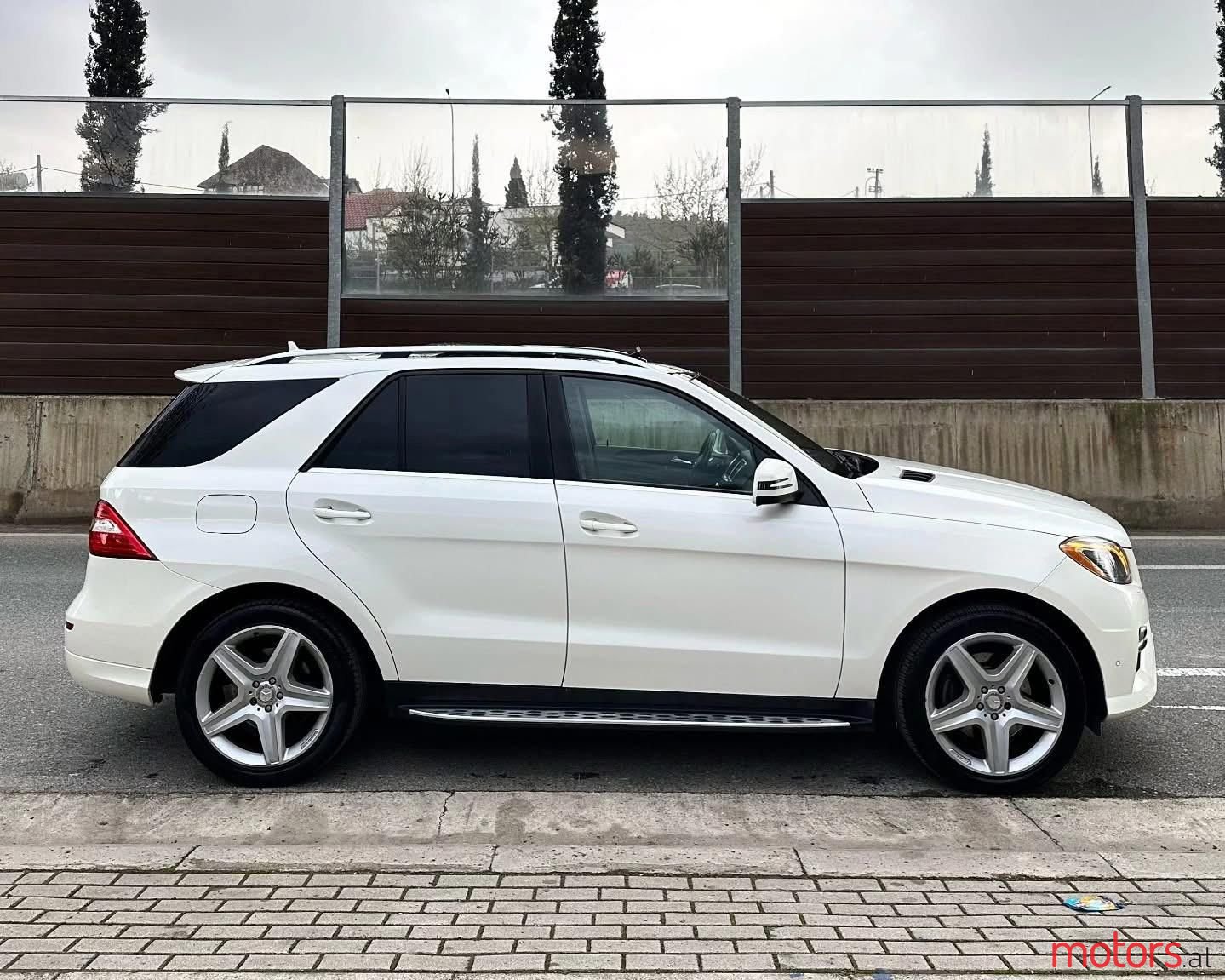 2013' Mercedes-Benz ML 350 photo #2