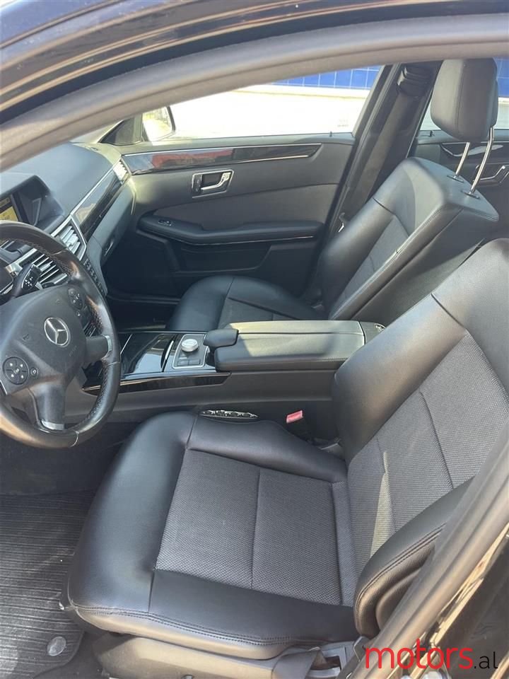 2009' Mercedes-Benz E 350 photo #2
