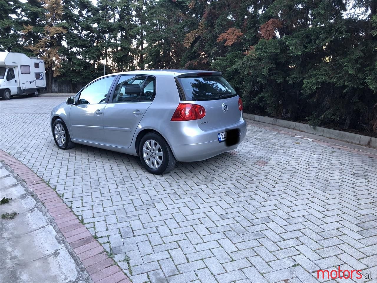2005' Volkswagen Golf photo #6