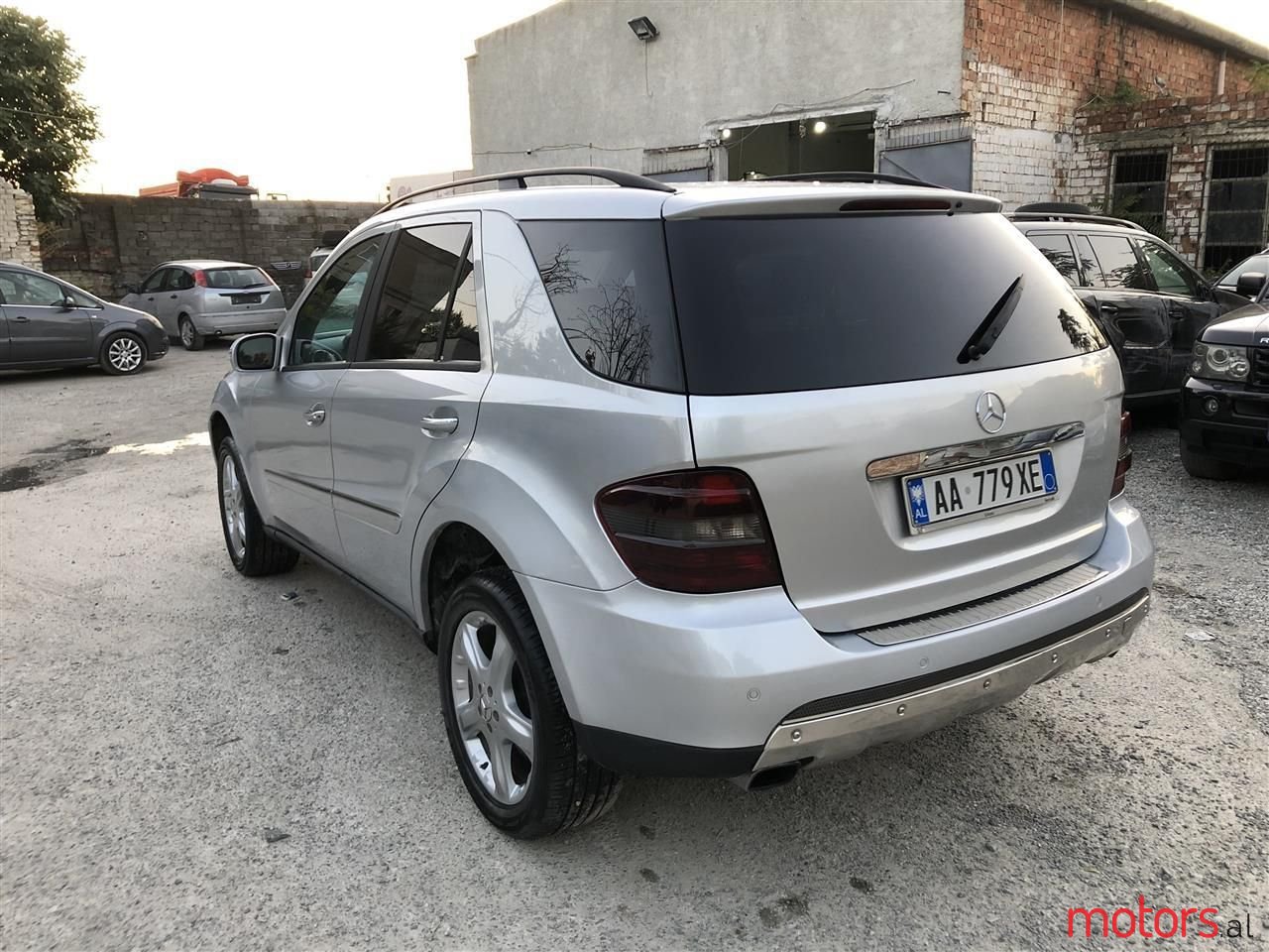 2005' Mercedes-Benz ML 320 photo #4