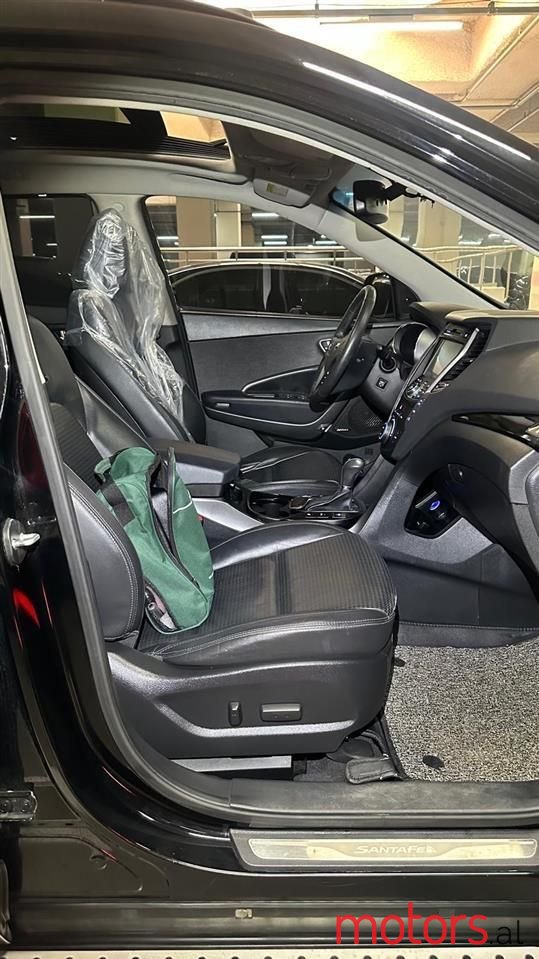 2014' Hyundai Santa Fe photo #2