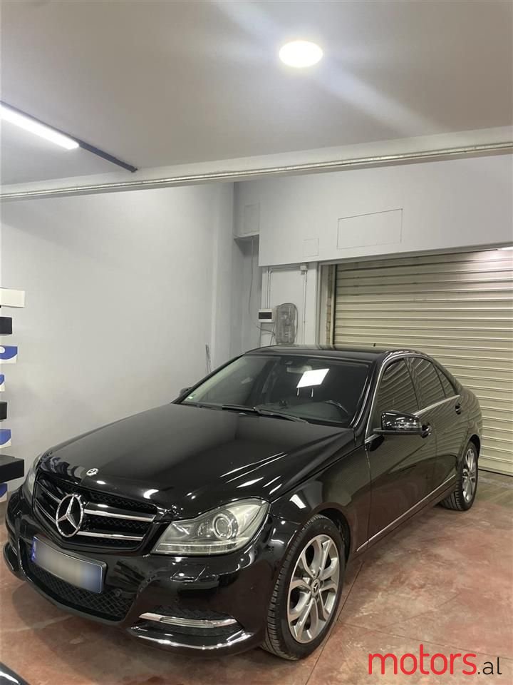 2012' Mercedes-Benz C 220 photo #1