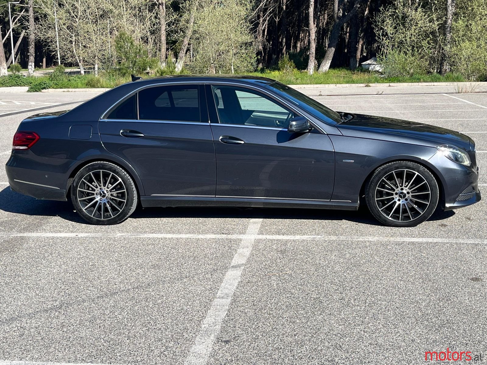 2016' Mercedes-Benz E 220 photo #4