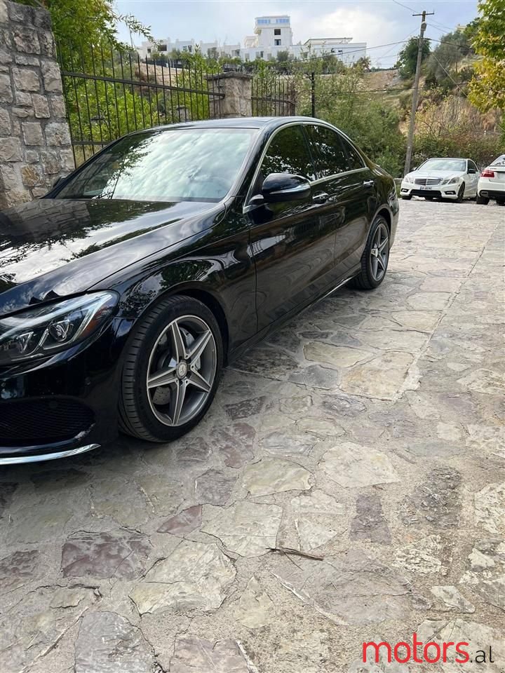 2015' Mercedes-Benz C 300 photo #2