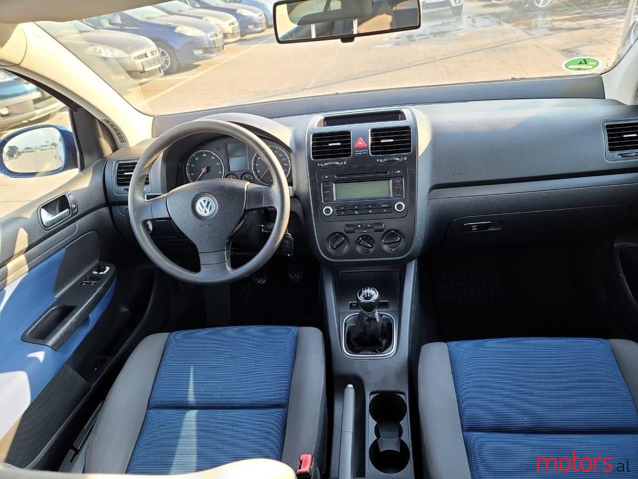 2005' Volkswagen Golf photo #5