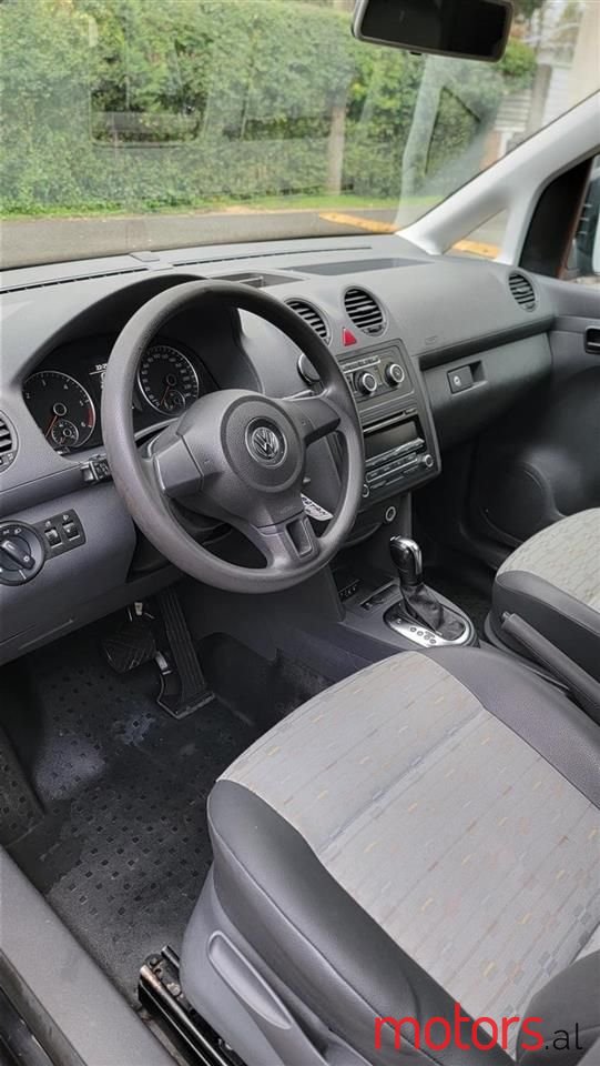 2012' Volkswagen Caddy photo #4