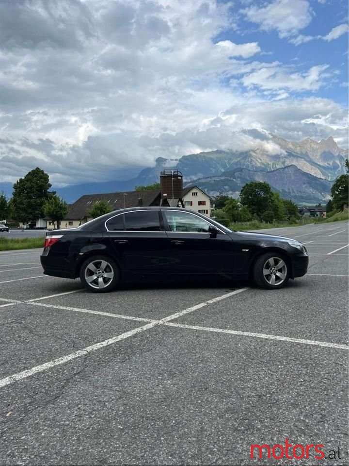 2006' BMW 525 photo #5