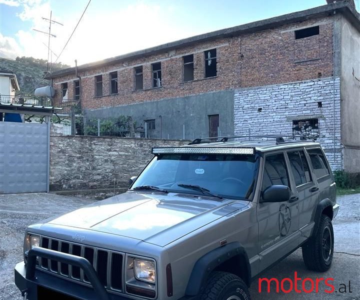 2001' Jeep Cherokee photo #1