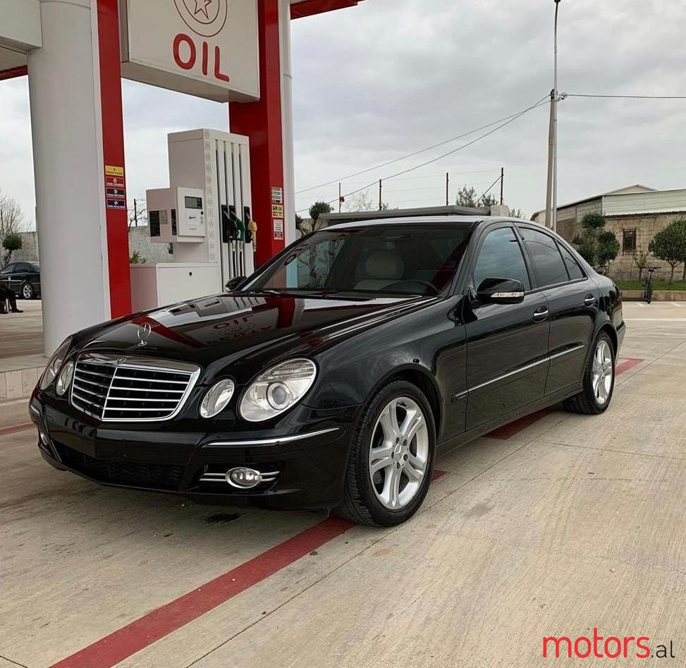2007' Mercedes-Benz E 320 photo #1