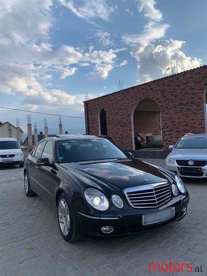 2008' Mercedes-Benz E 280 photo #5