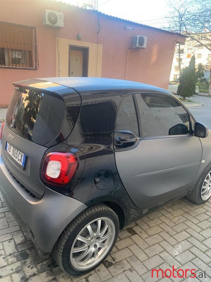2016' Smart Fortwo photo #3