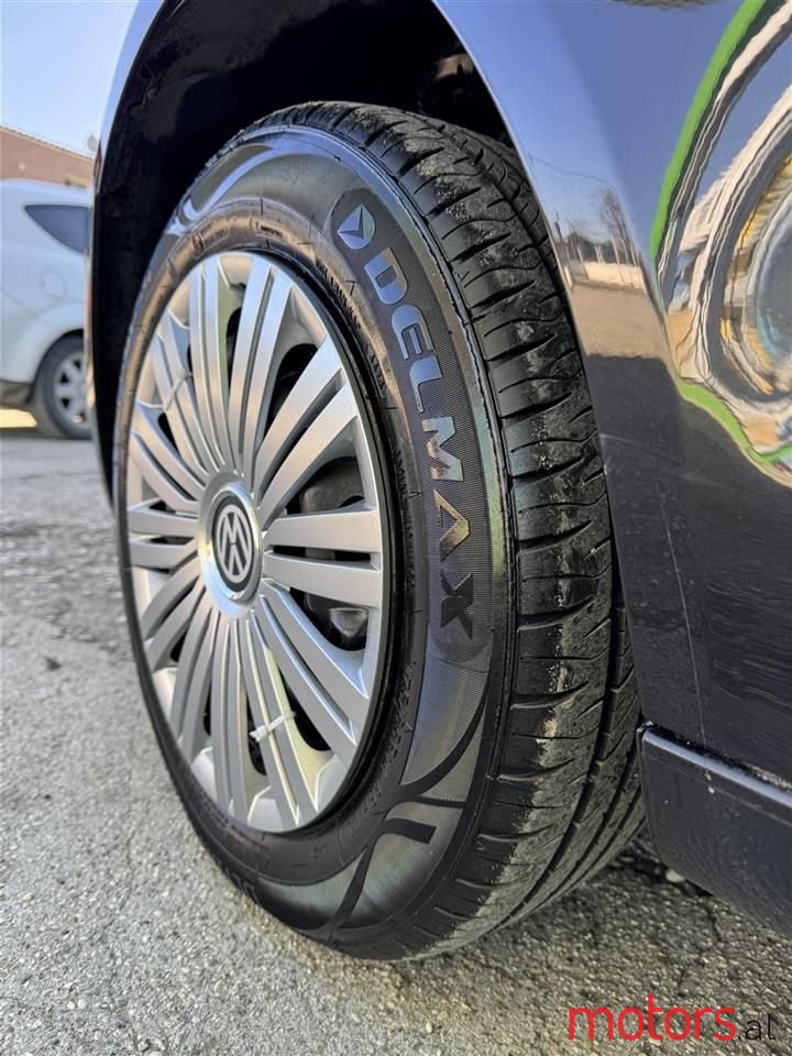 2006' Volkswagen Polo photo #4