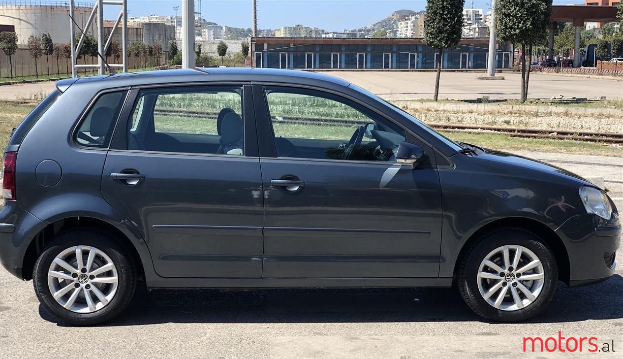 2008' Volkswagen Polo photo #1