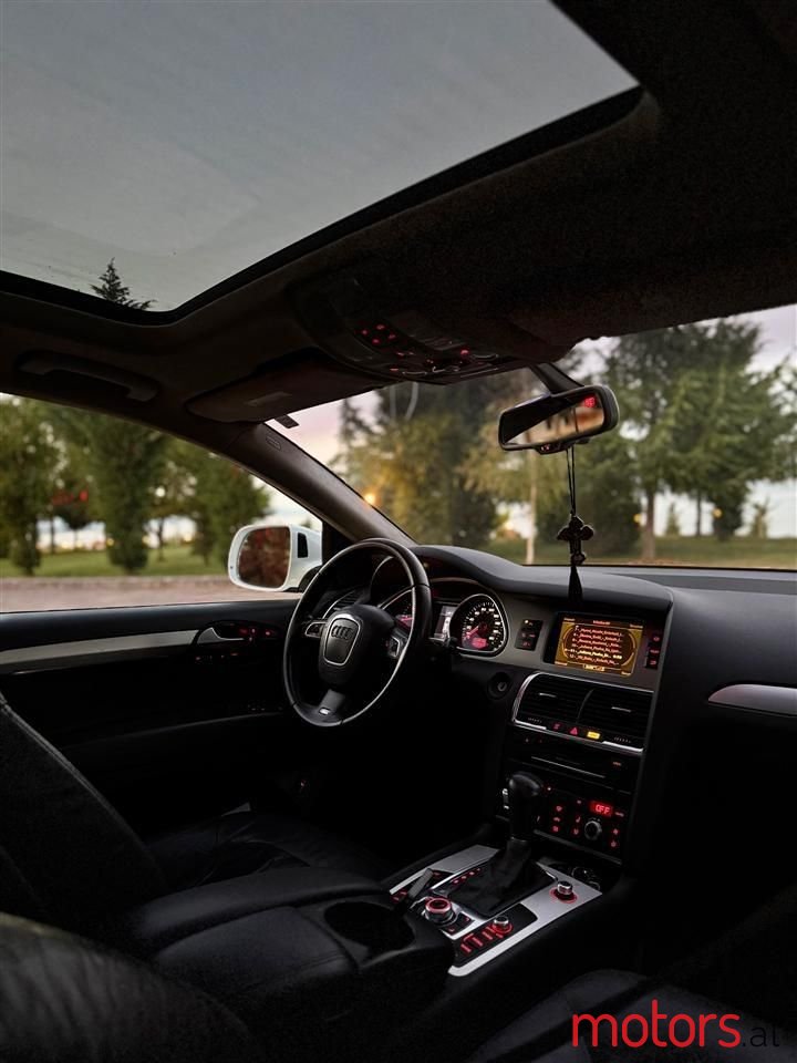 2011' Audi Q7 photo #3