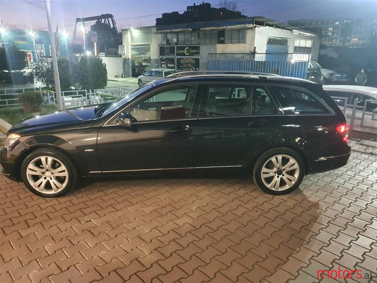 2009' Mercedes-Benz C 200 photo #5