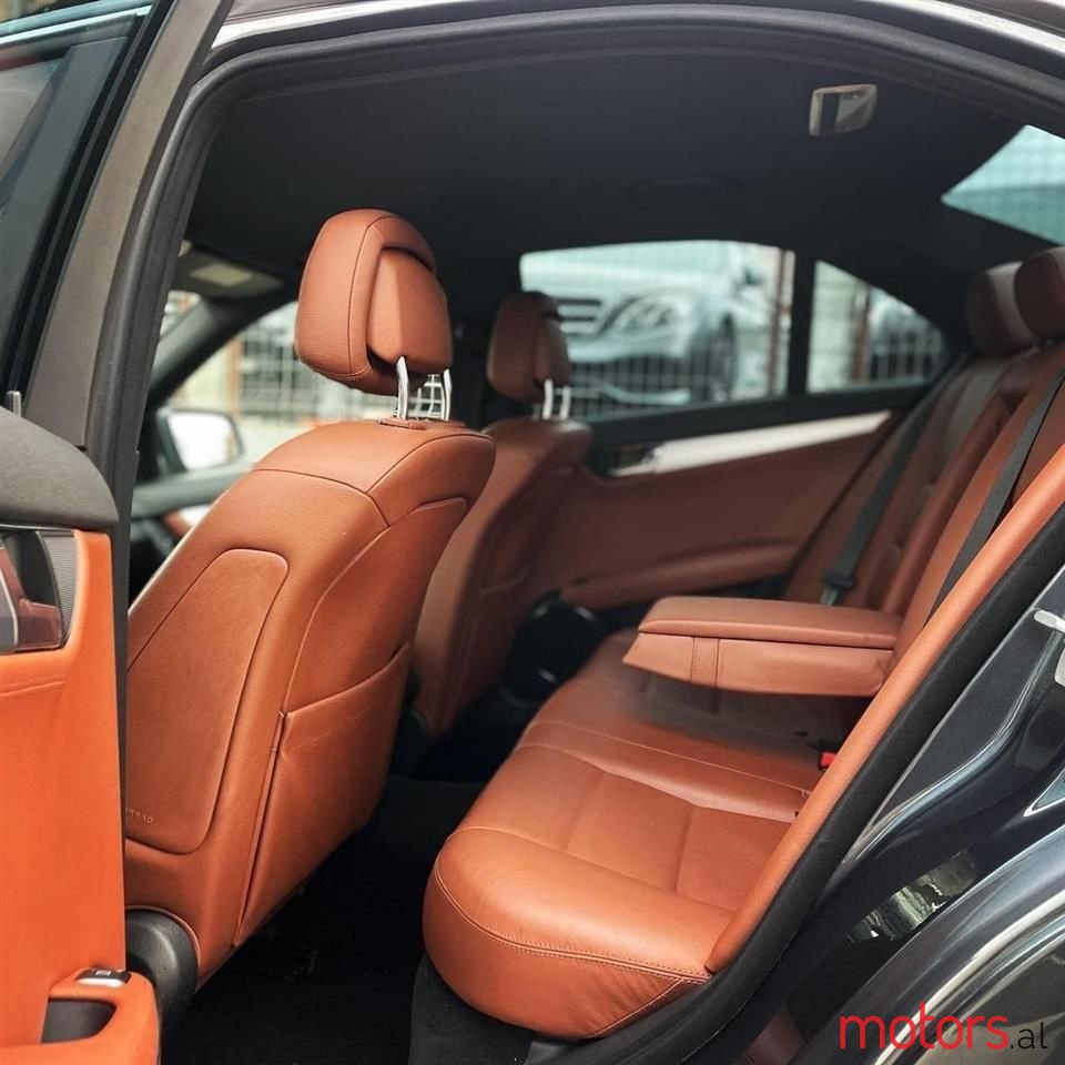 2008' Mercedes-Benz C 220 photo #2