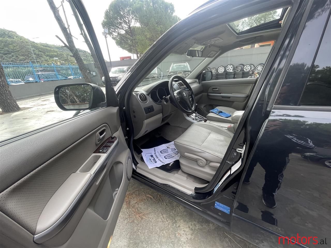 2007' Suzuki Grand Vitara photo #3