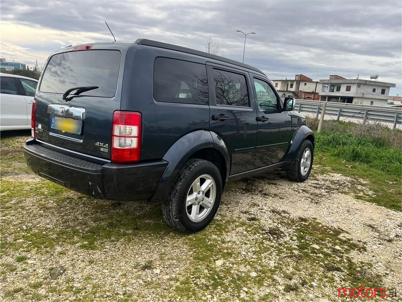 2008' Dodge Nitro photo #2
