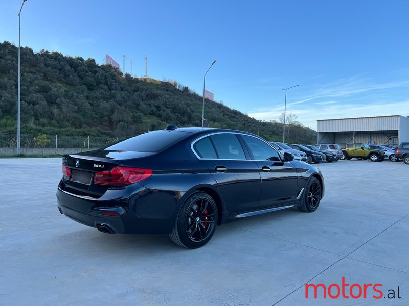 2019' BMW 520 photo #3